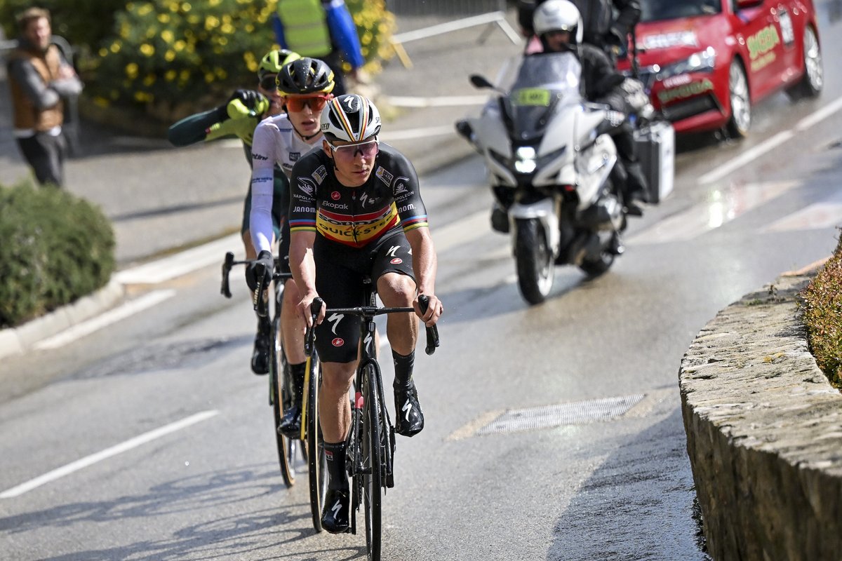 Remco Evenepoel all'attacco nell'ultima tappa della Parigi-Nizza 2024 -A.S.O._Billy_Ceusters