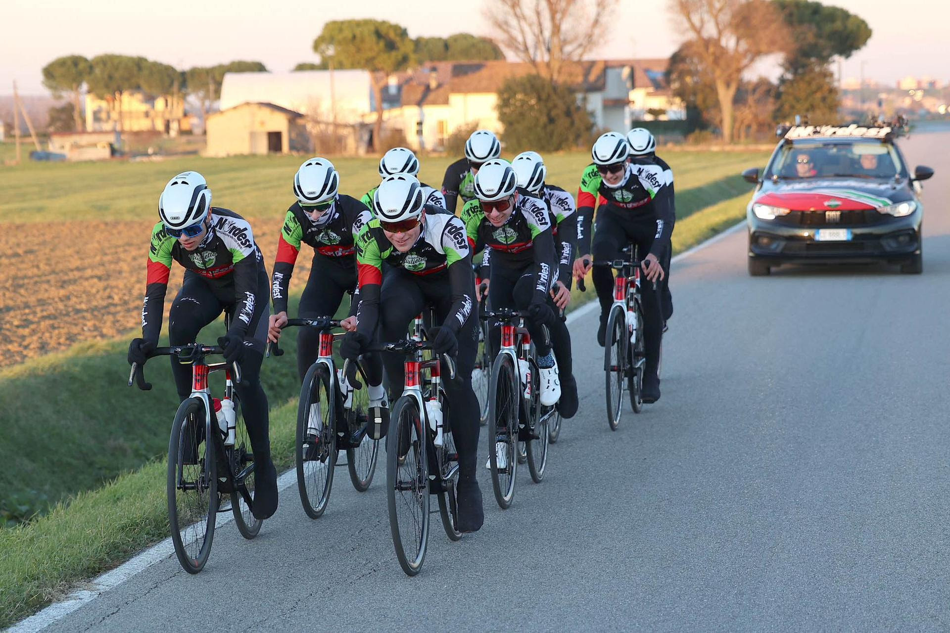 Team Nordest Villadose Angelo Gomme - credit photors