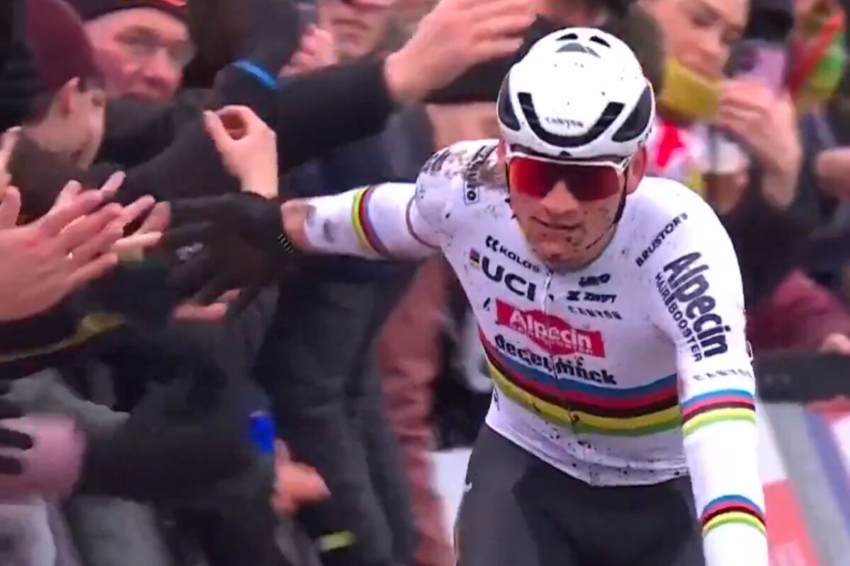 Mathieu Van der Poel domina anche a Hoogerheide