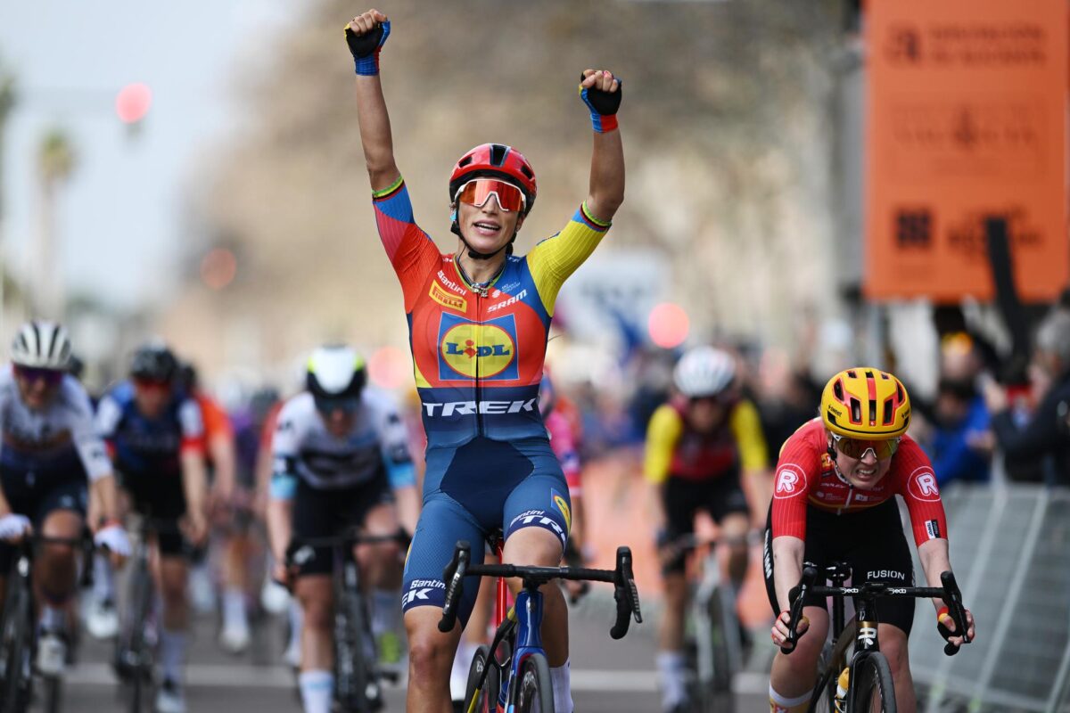 Elisa Balsamo ottiene la sua prima vittoria stagionale a Valencia nella terza tappa della Setmana Ciclista Valenciana,