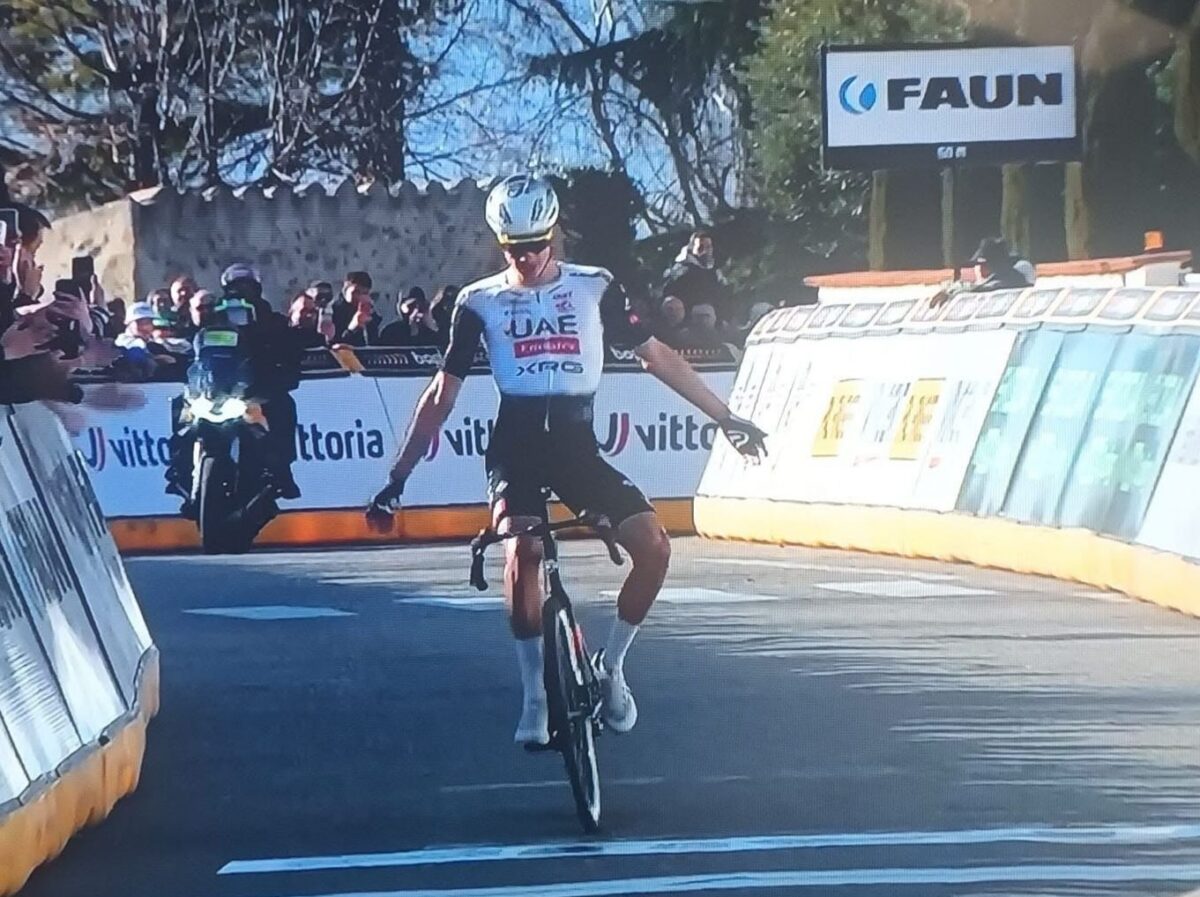 Capolavoro di Juan Ayuso alla Faun Drôme Classic.