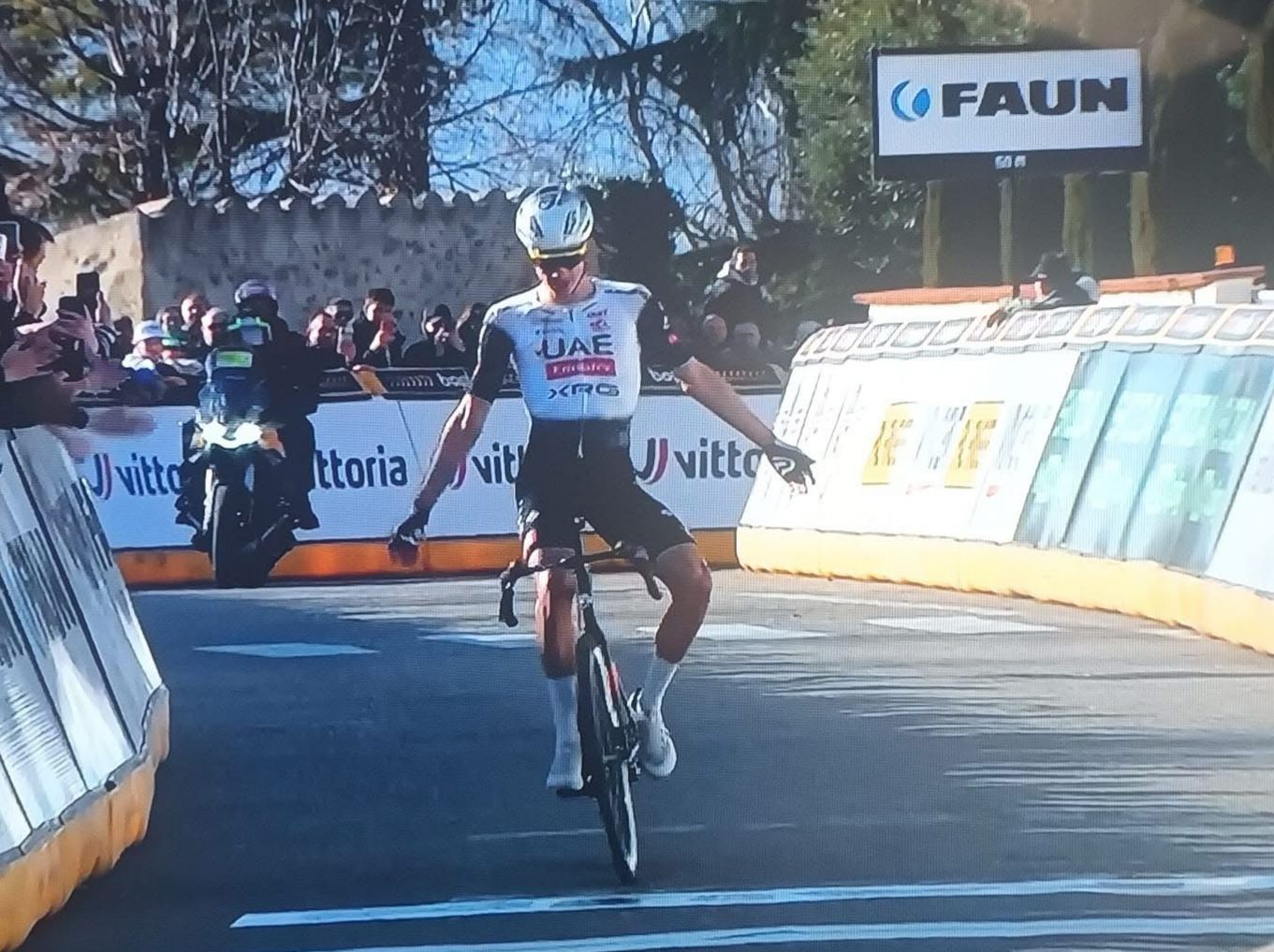 Capolavoro di Juan Ayuso alla Faun Drôme Classic.