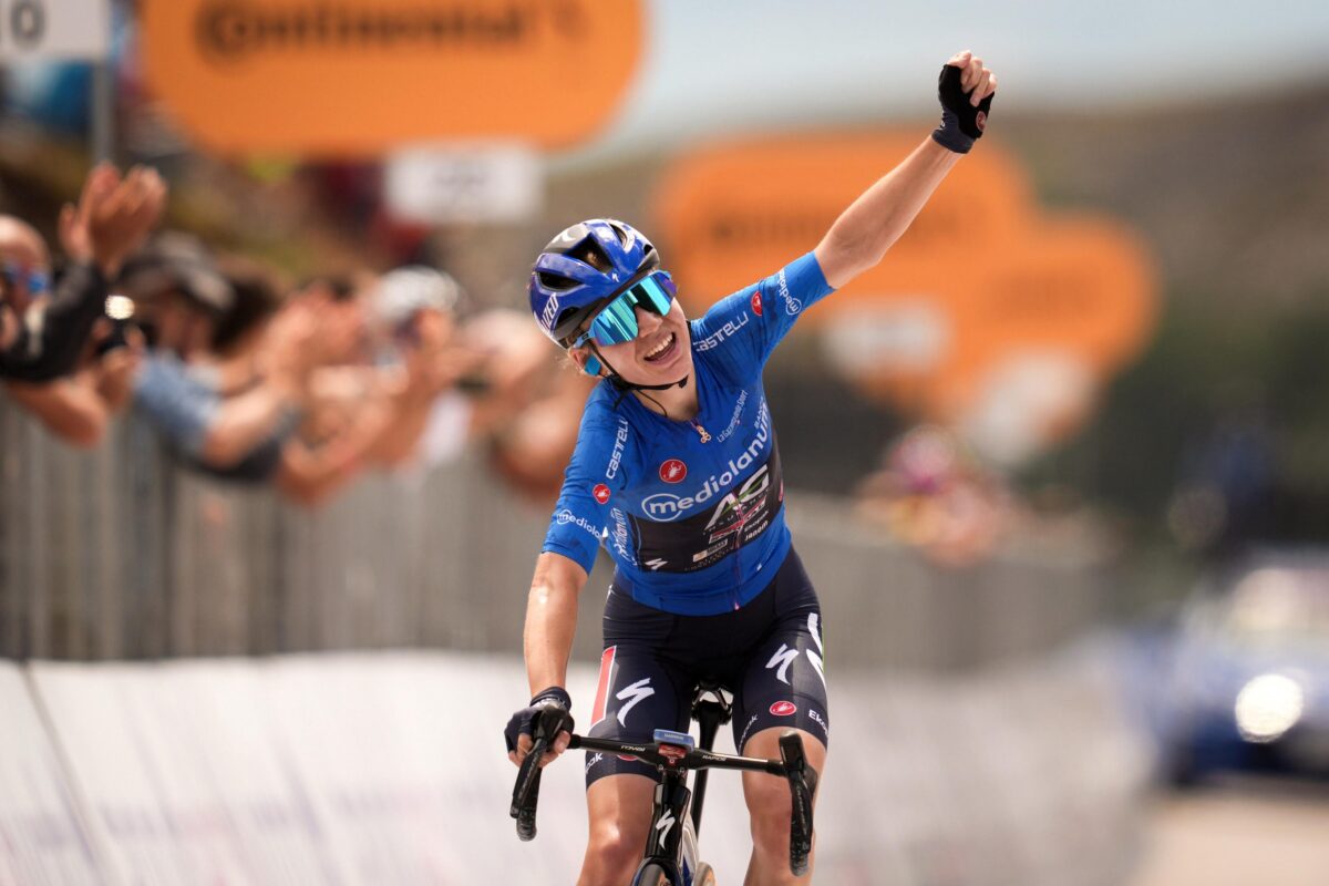 Giro Women 2025. Sarah Gigante vince, Elisa Longo Borghini si veste di rosa
